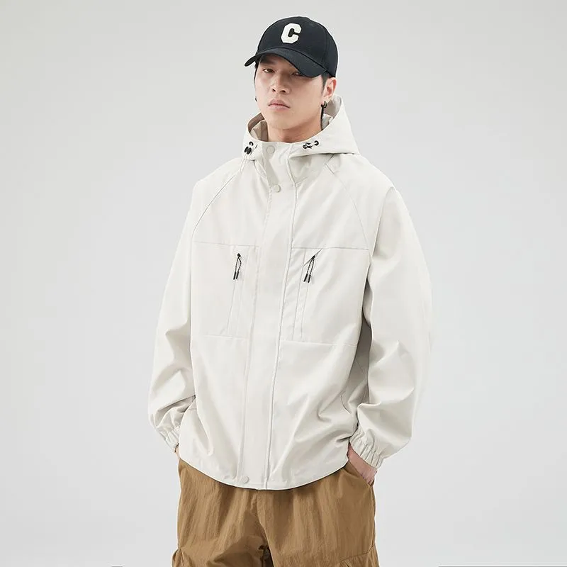 Relaxed-fit Hooded Rain Coat Featuring a Zip-up Design