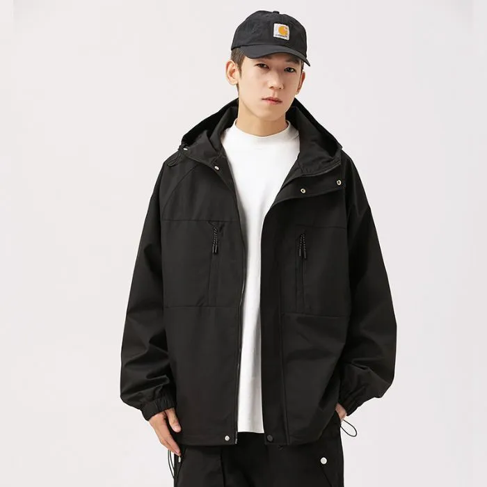 Relaxed-fit Hooded Rain Coat Featuring a Zip-up Design