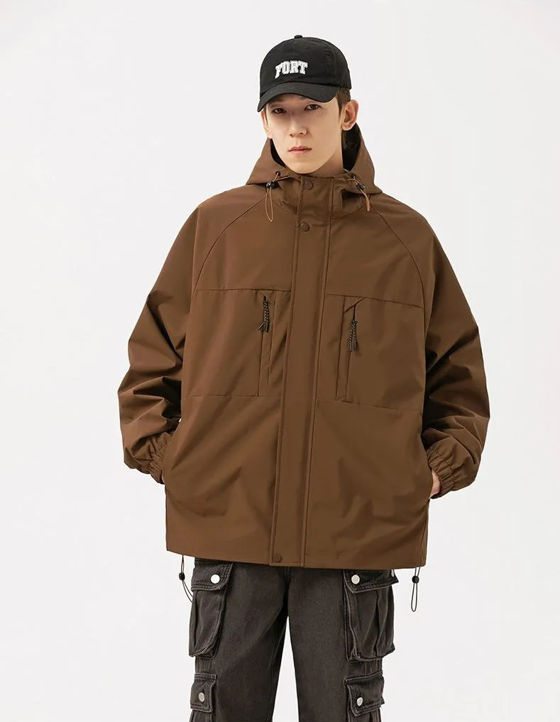 Relaxed-fit Hooded Rain Coat Featuring a Zip-up Design