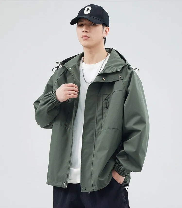 Relaxed-fit Hooded Rain Coat Featuring a Zip-up Design