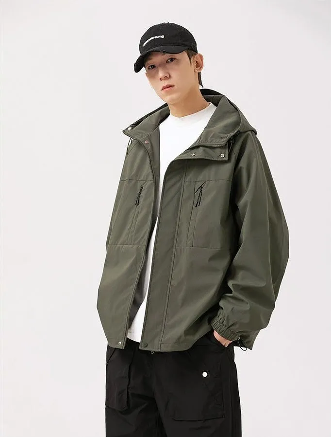 Relaxed-fit Hooded Rain Coat Featuring a Zip-up Design