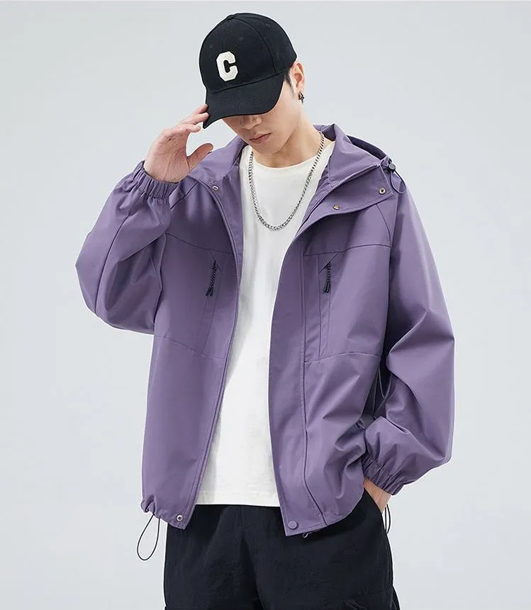 Relaxed-fit Hooded Rain Coat Featuring a Zip-up Design