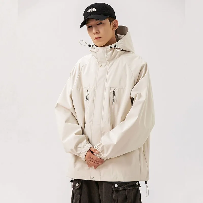 Relaxed-fit Hooded Rain Coat Featuring a Zip-up Design