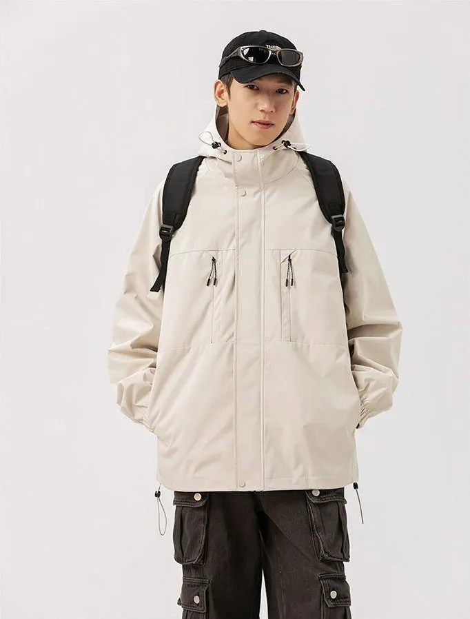 Relaxed-fit Hooded Rain Coat Featuring a Zip-up Design