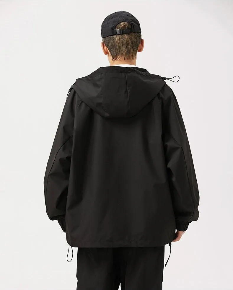 Relaxed-fit Hooded Rain Coat Featuring a Zip-up Design