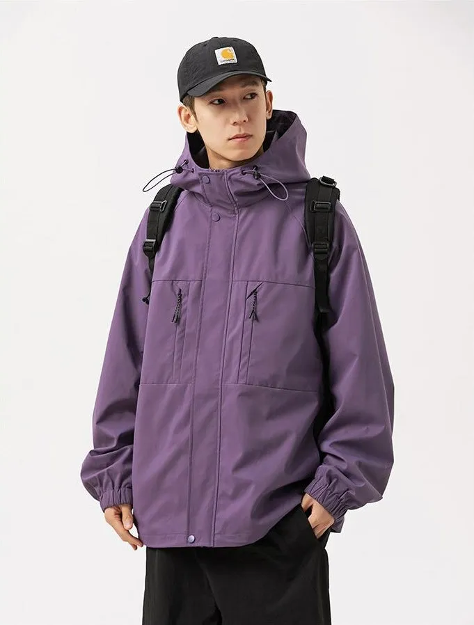 Relaxed-fit Hooded Rain Coat Featuring a Zip-up Design