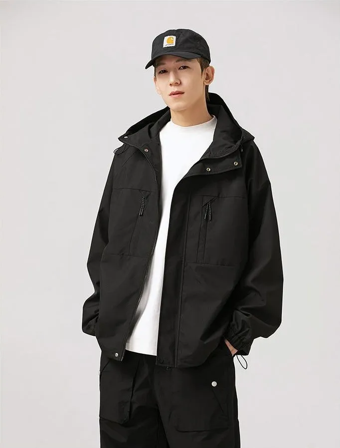Relaxed-fit Hooded Rain Coat Featuring a Zip-up Design