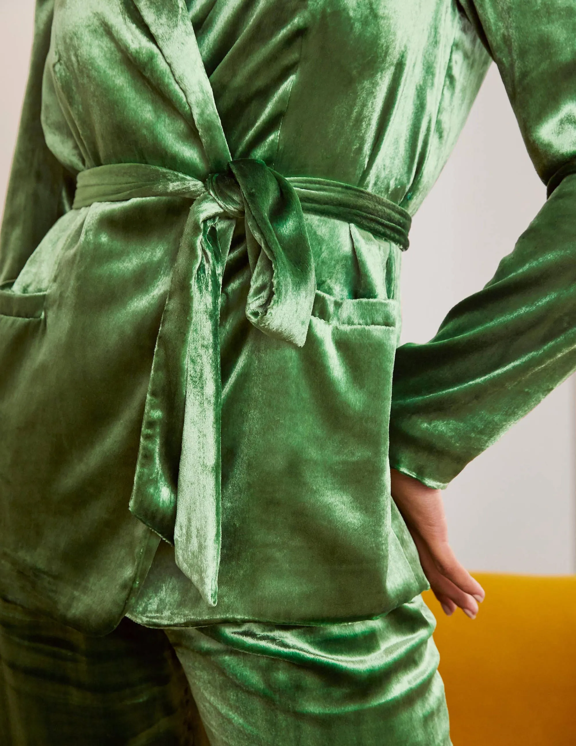 Rosebury Velvet Belted Blazer-Mid Green Velvet