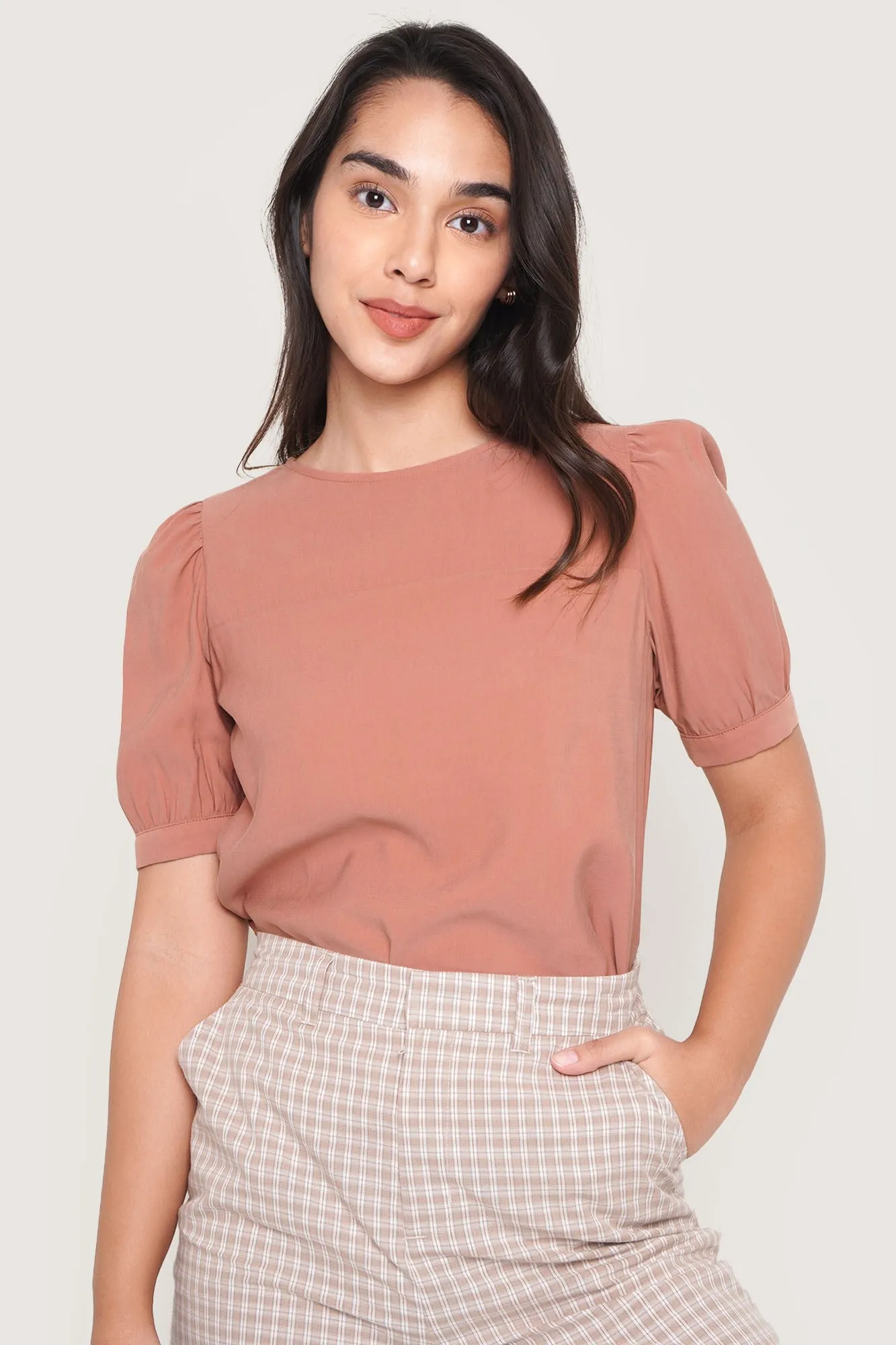 Round Neck Puff Sleeve Shirt