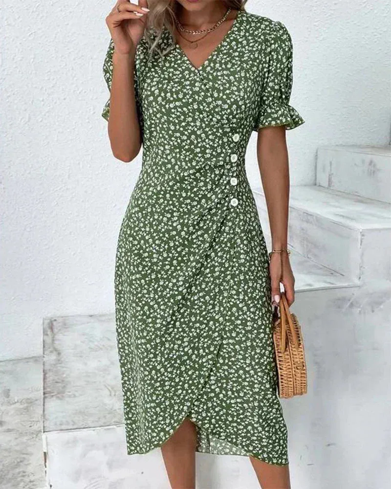 Sabrina - Floral print dress with short sleeves.
