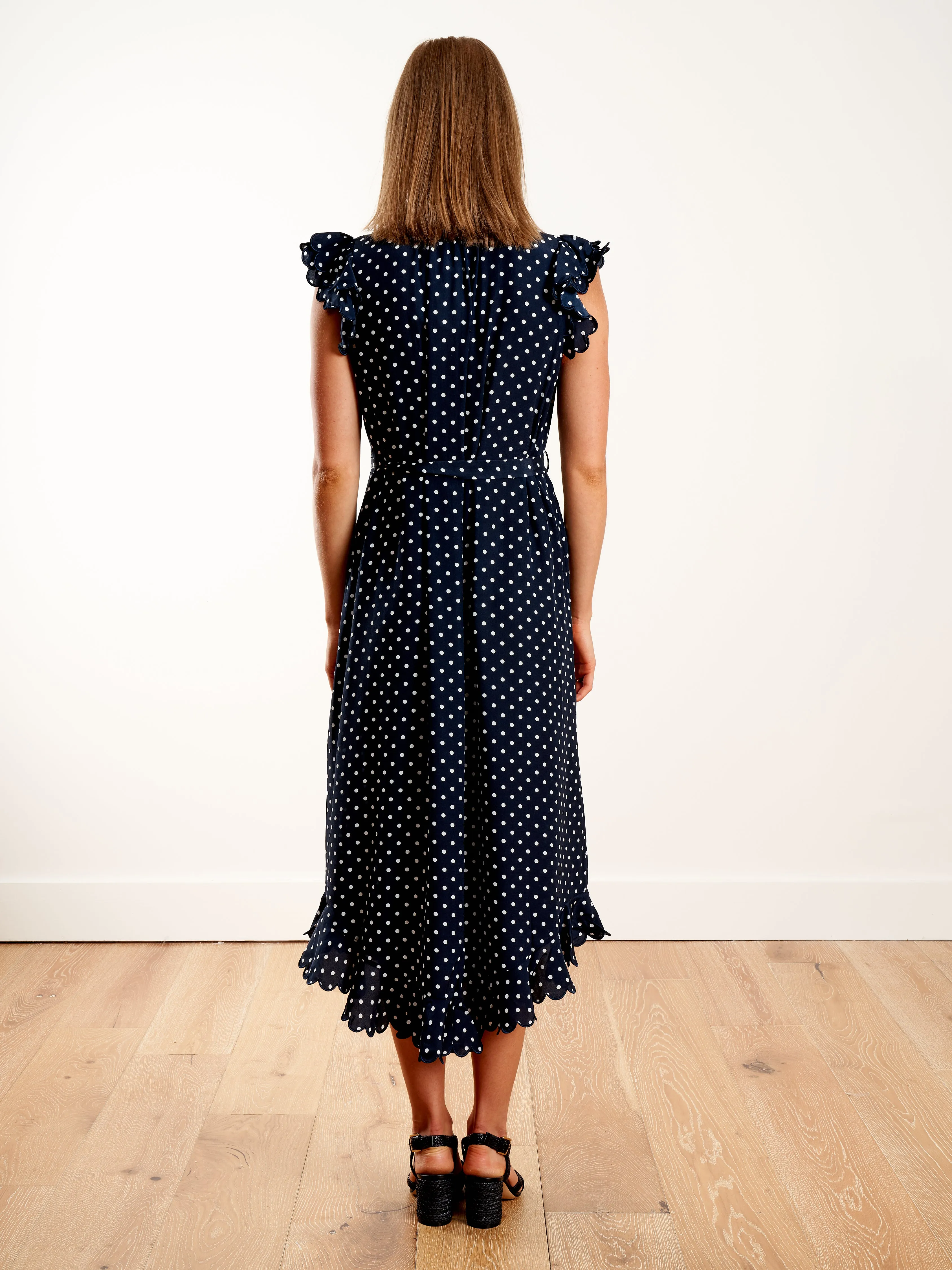 silk scallop sleeveless midi - navy/pearl dot