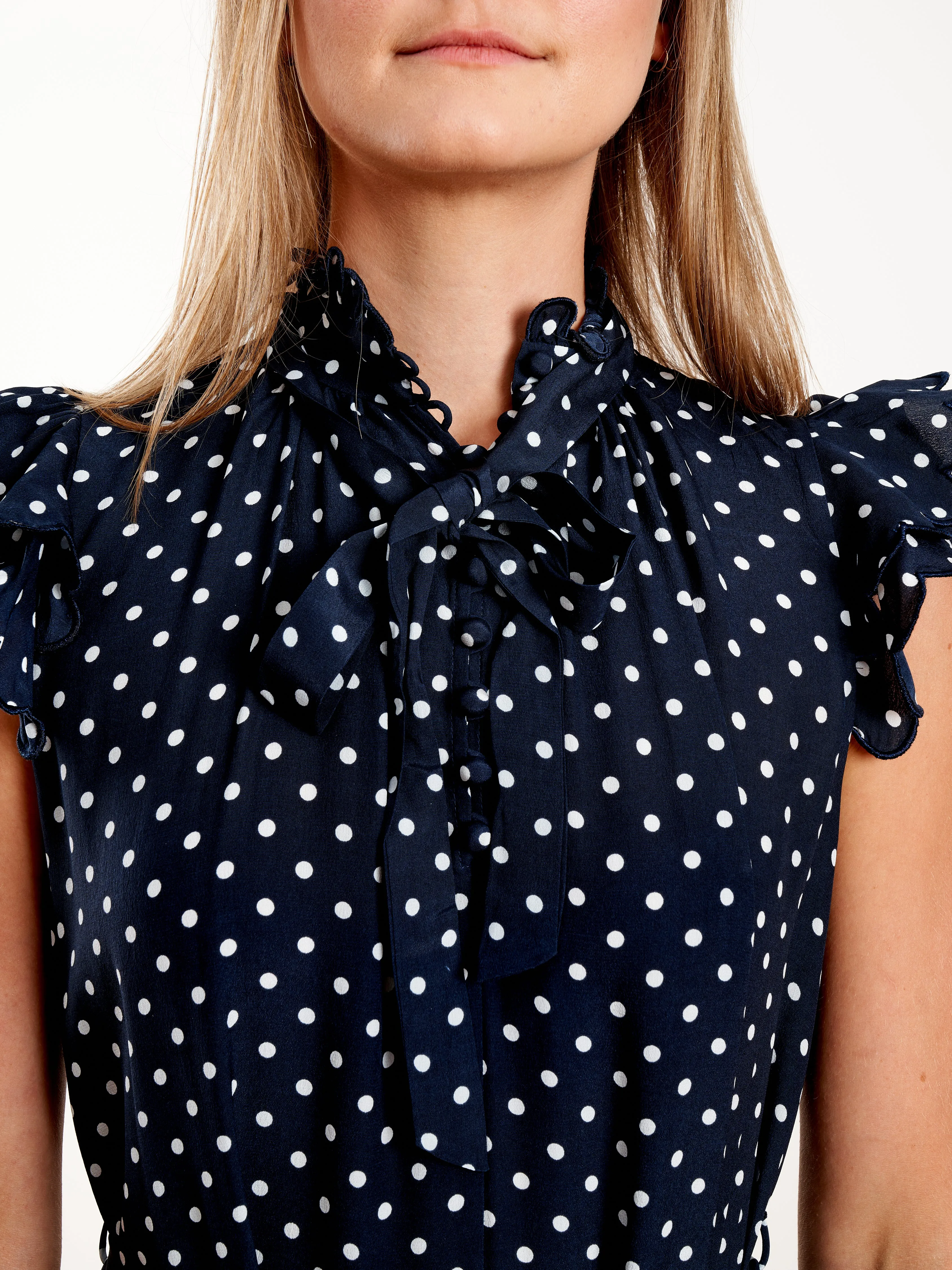 silk scallop sleeveless midi - navy/pearl dot