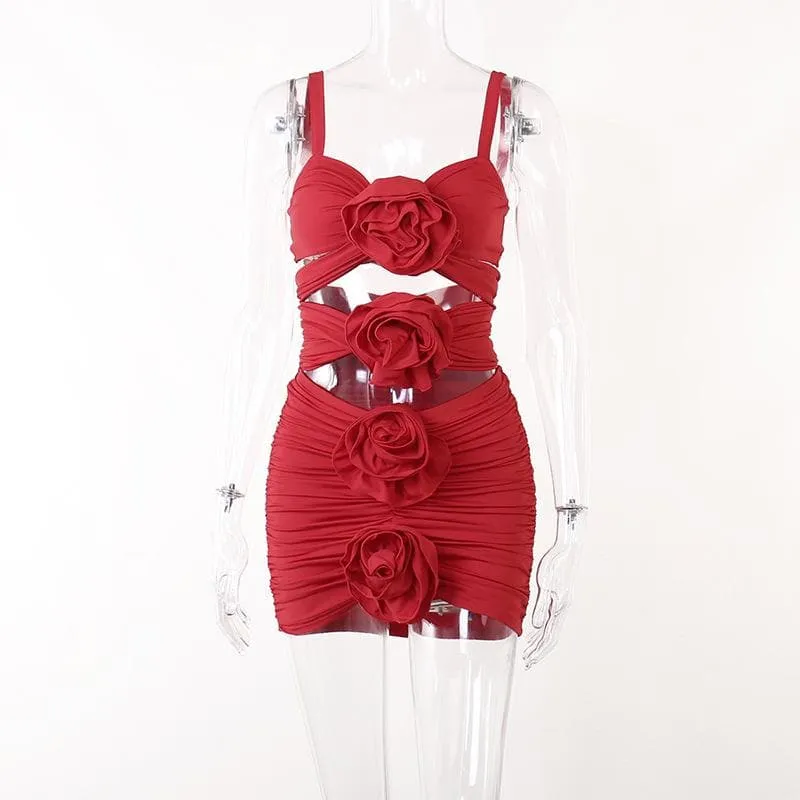 Solid ruched hollow out flower applique backless mini dress