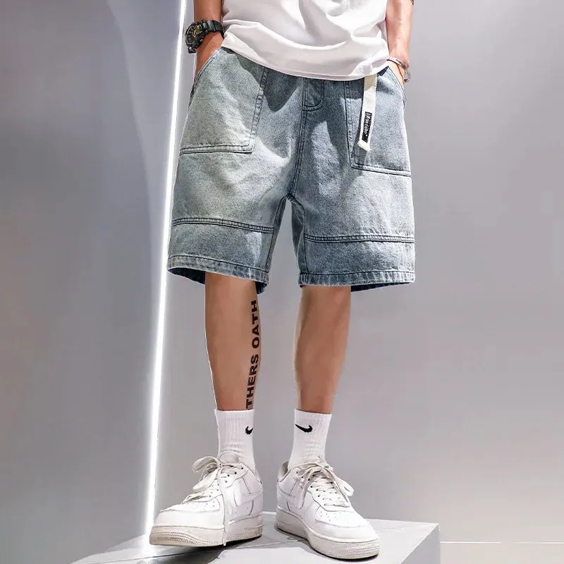 Sommer-Bereitschaft: Die "BlitzMode" Denim-Shorts für Herren