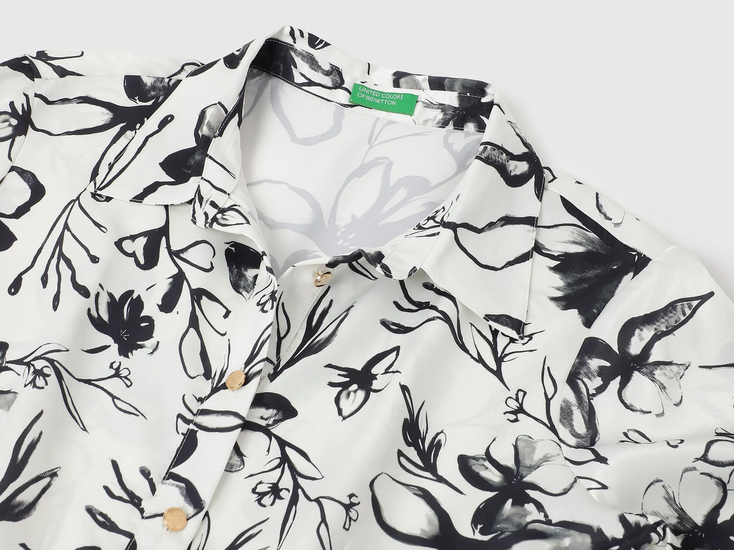 Spread Collar Floral Print Dresses