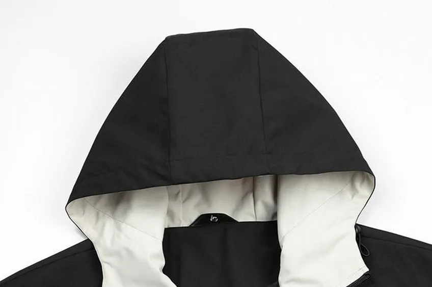 Stylish Stain-resistant Hooded Rain Coat for Casual Outings