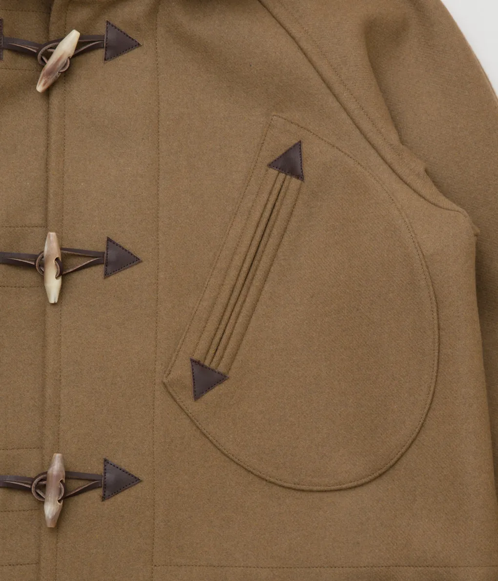 SUN/KAKKE "GRANGE -Joshua Ellis Duffle Coat-"(CAMEL)