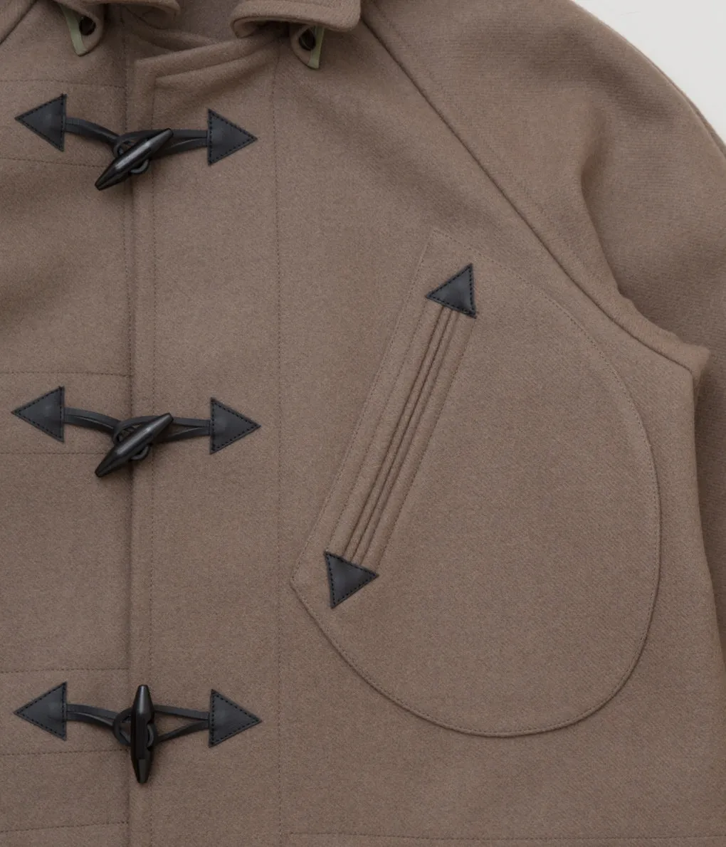 SUN/KAKKE "GRANGE -Joshua Ellis Duffle Coat-"(TAUPE)