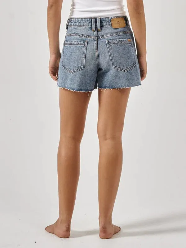 THRILLS ERICA MID RISE SHORT WEATHERED BLUE