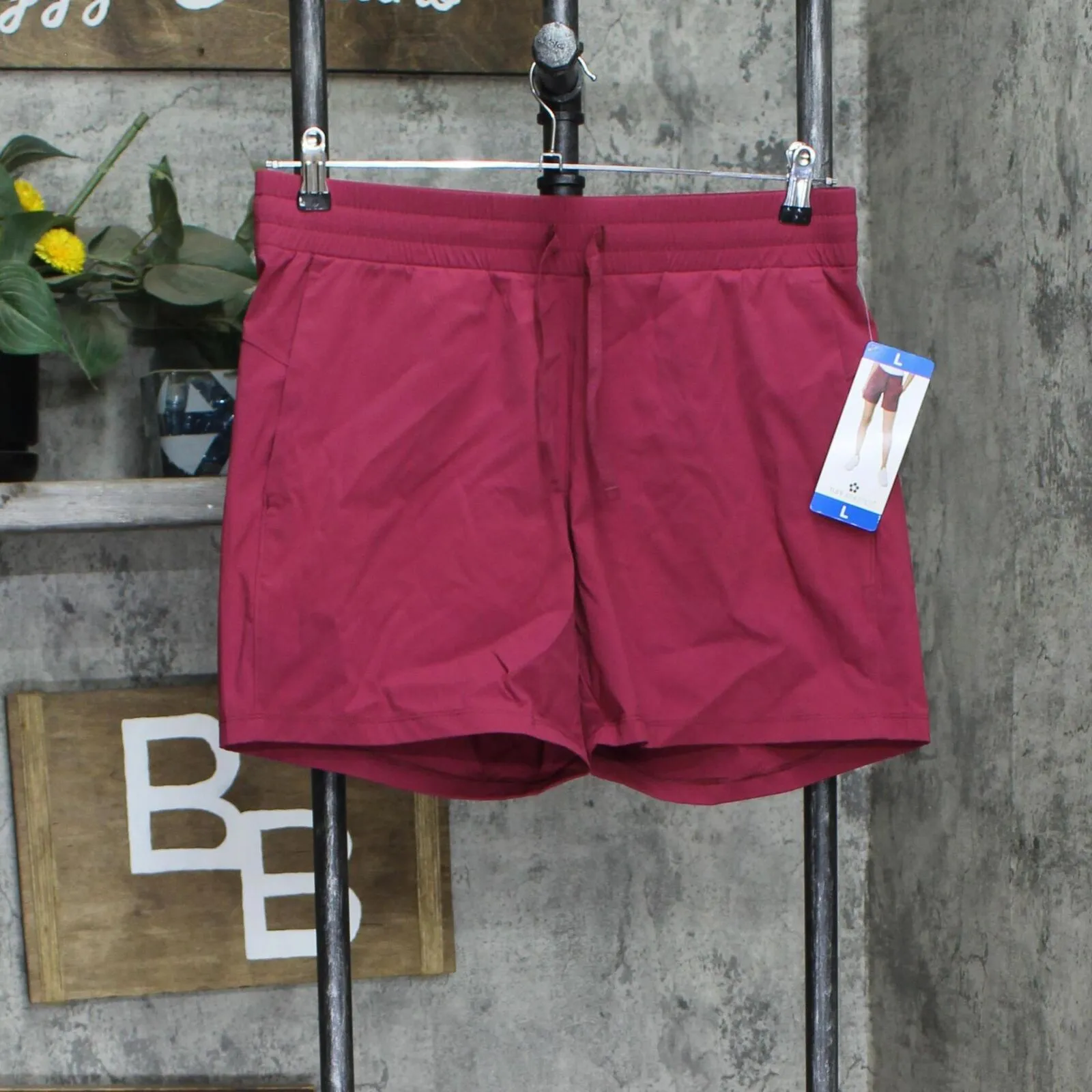 Tuff Athletics Womens Drawstring Athletic Pull On Shorts 1672581