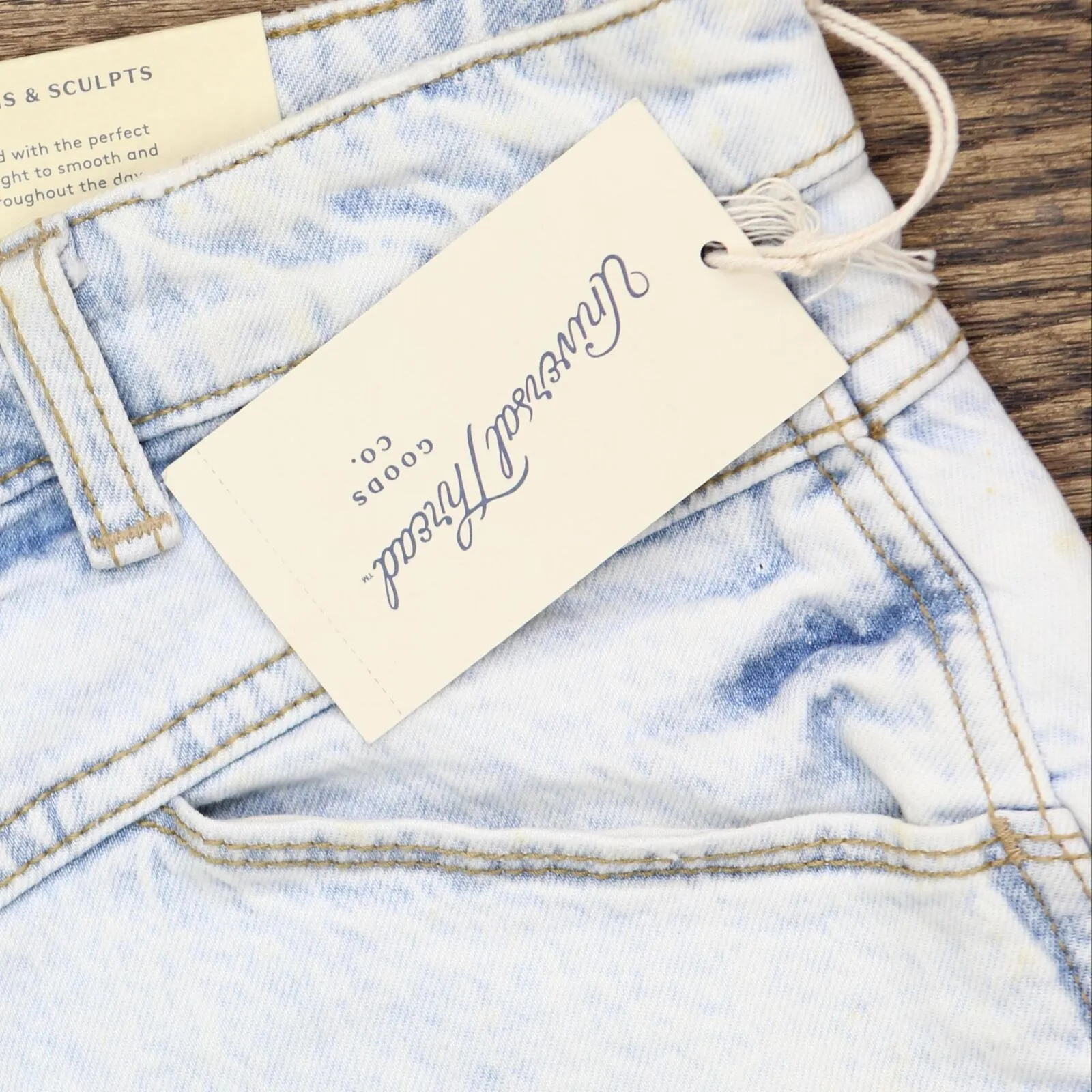 Universal Thread Women's High-Rise Jean Shorts 78347130 Light Blue 8