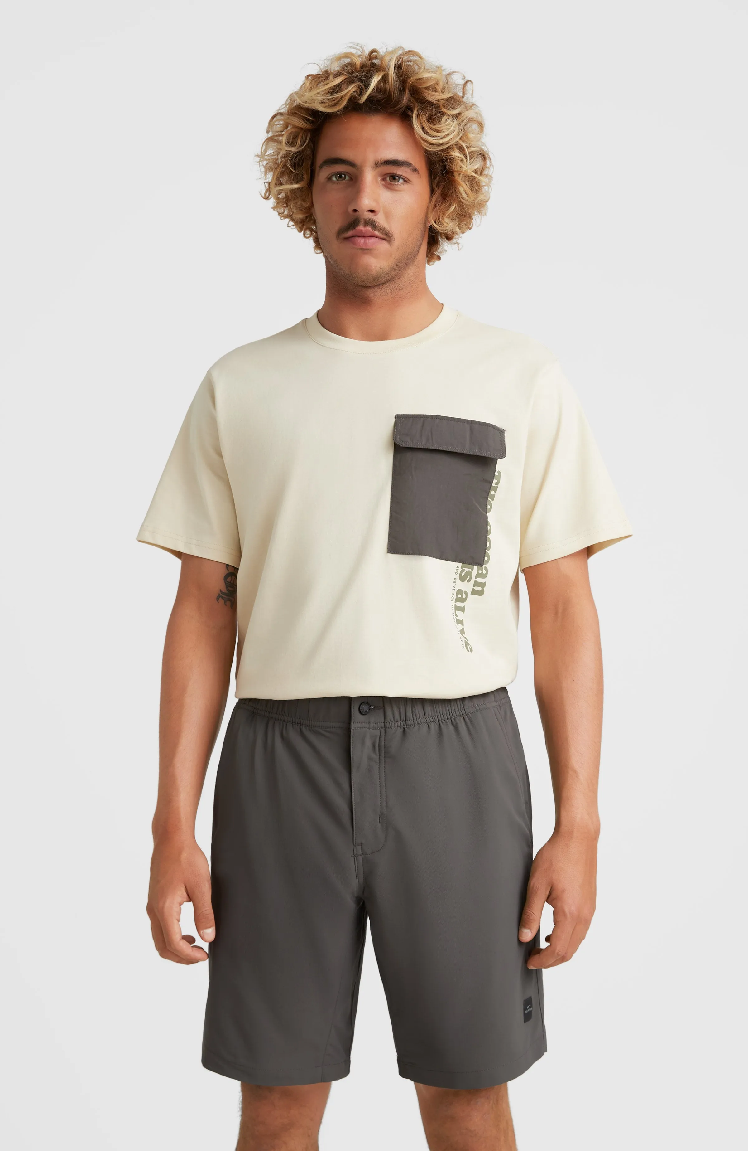 Utility 17'' Hybrid Shorts | Raven