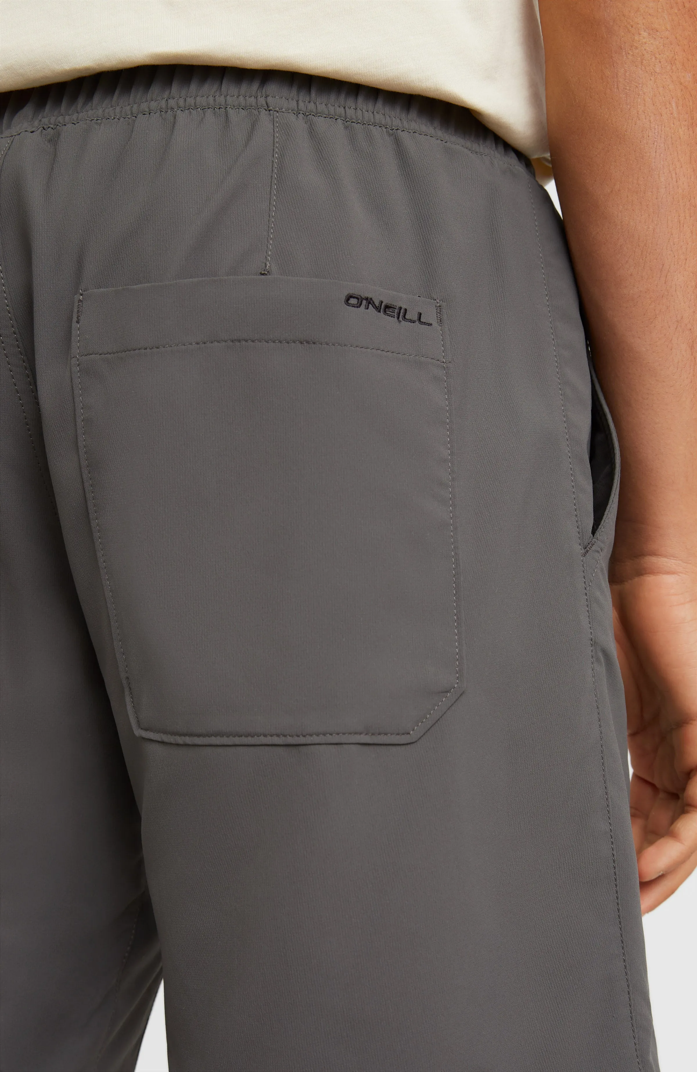 Utility 17'' Hybrid Shorts | Raven