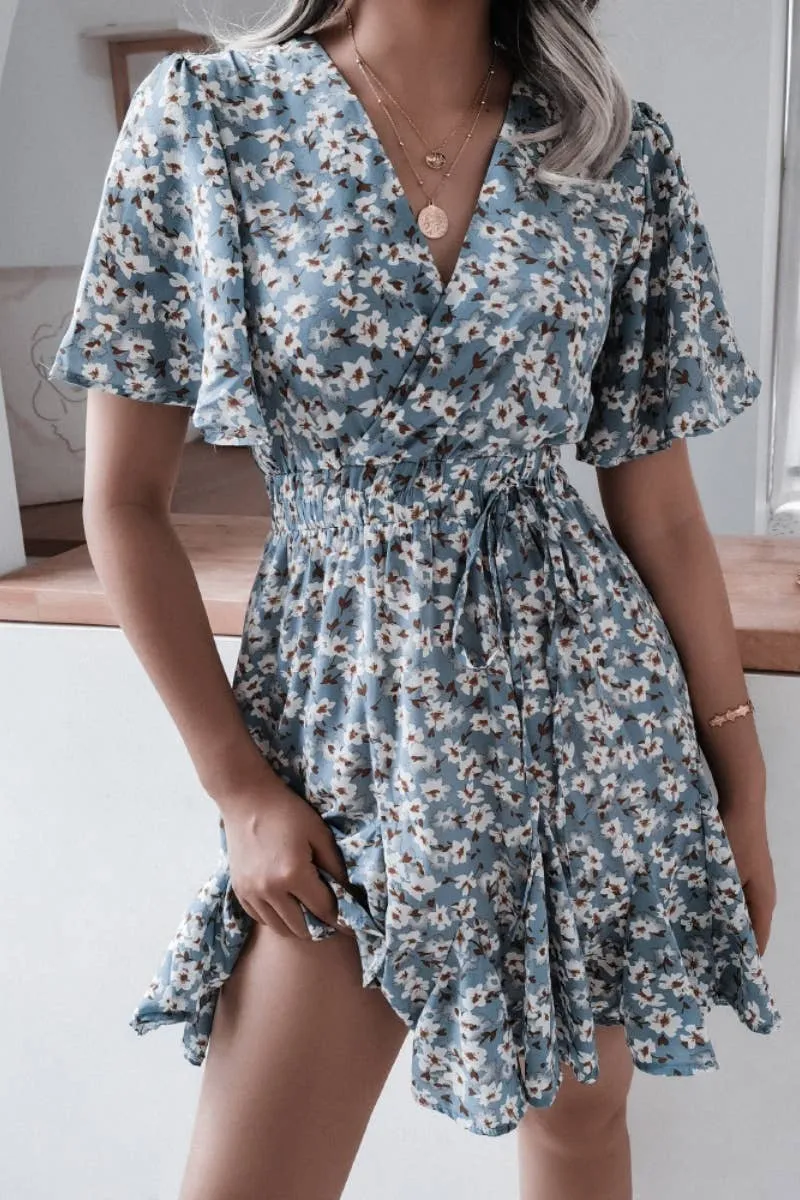 V-NECK FLORAL RUFFLED PLEATED DRESS SHORT