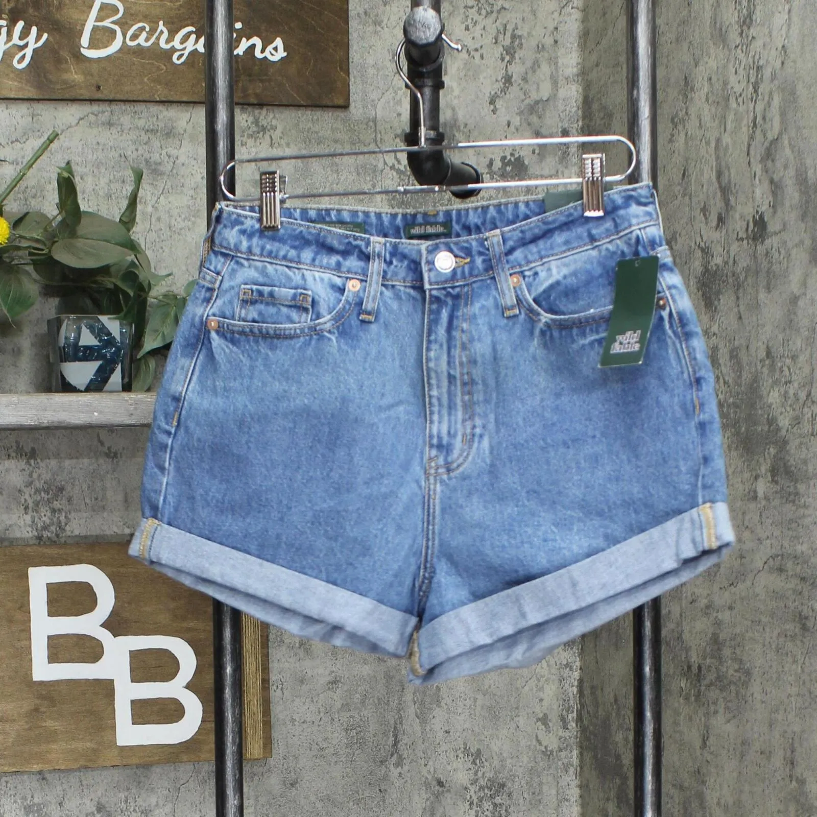 Wild Fable Womens Highest Rise Mom Denim Shorts 1667557b294ef1 Blue 6