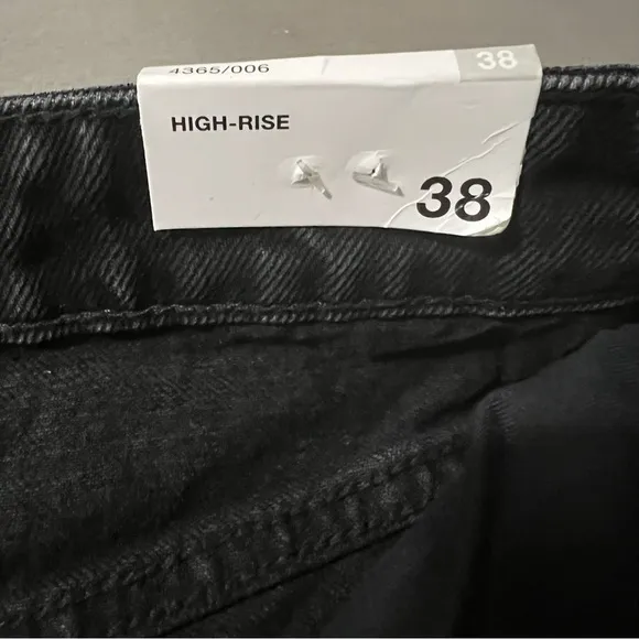 ZARA NWT High Rise Jean Short