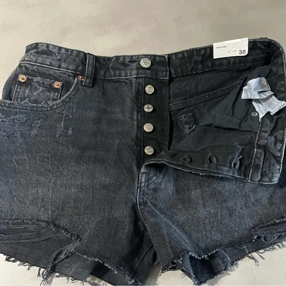 ZARA NWT High Rise Jean Short